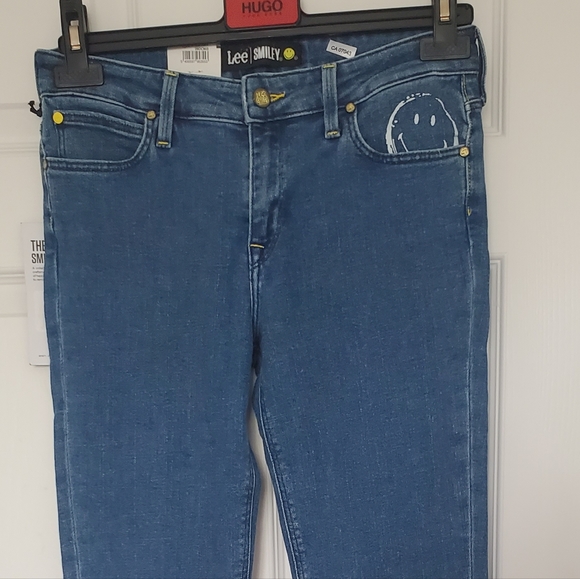 Lee Smiley Jeans - Picture 3 of 3